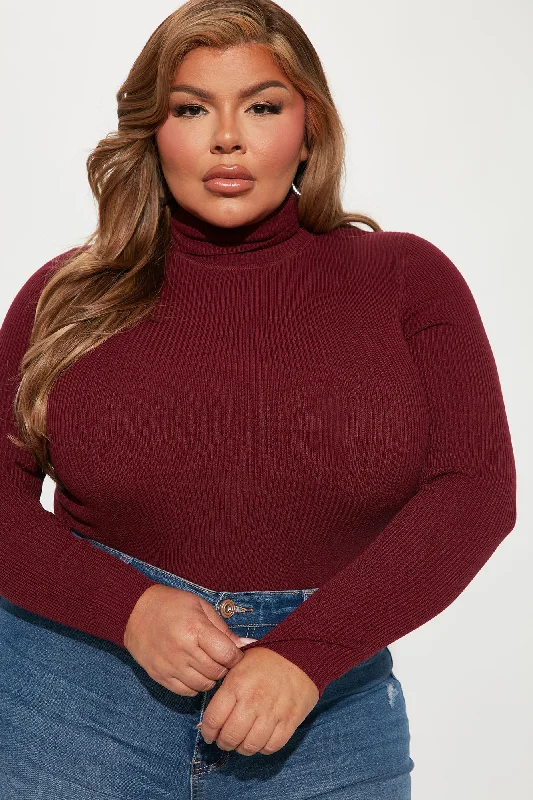 Tara Turtle Neck Sweater - Burgundy