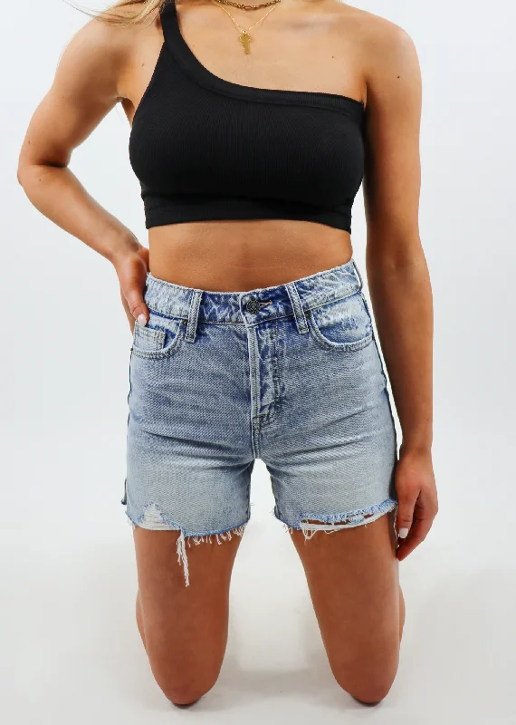 Zoey Bermuda Jean Shorts ★ Light Wash