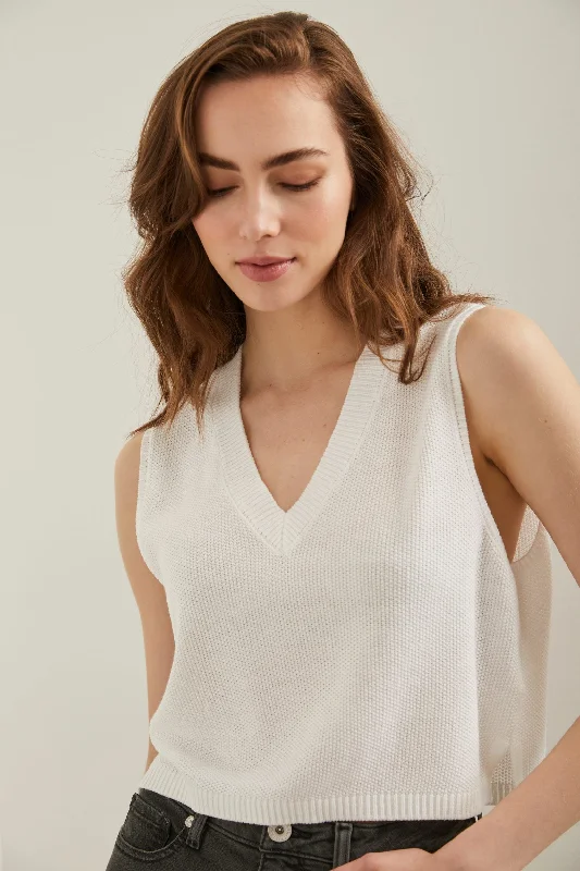 Cropped sleeveless sweater