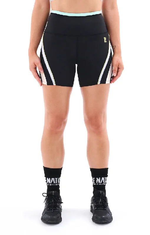 REFRACTION BIKE SHORT IN BLACK