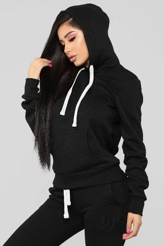 Relaxed Vibe Solid Hoodie - Black